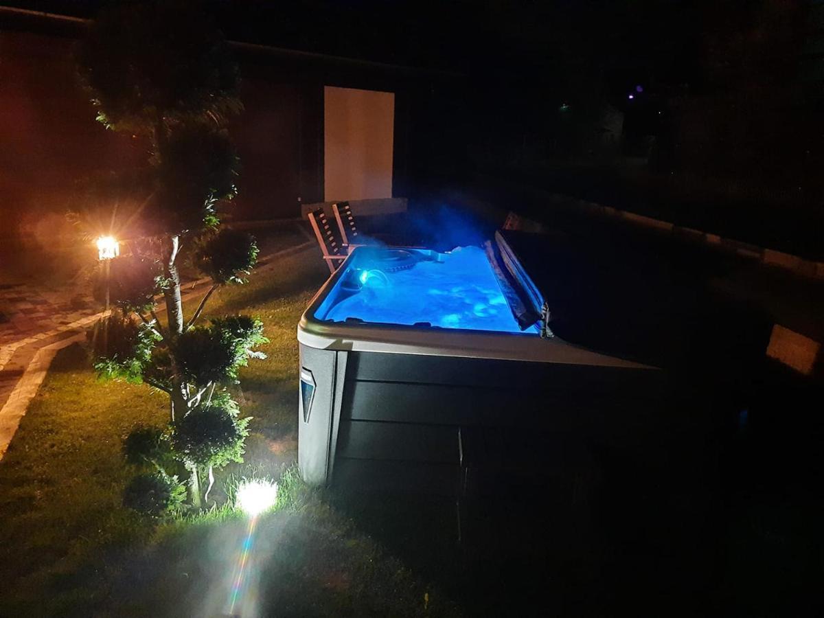 GÓRALSKA VILLA APARTAMENTY Z JACUZZI & HOME SPA & Zakopane Poronin Esterno foto