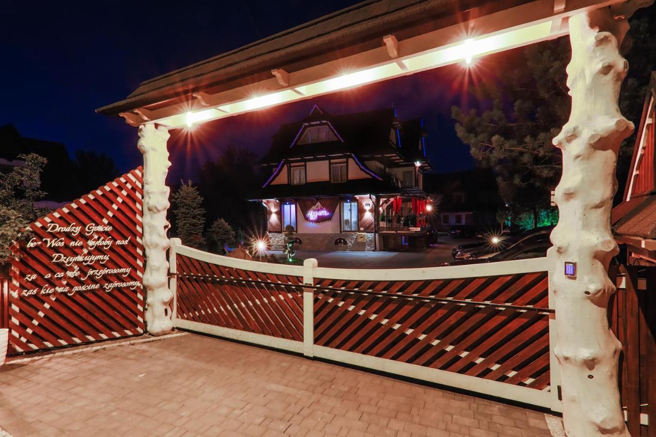 GÓRALSKA VILLA APARTAMENTY Z JACUZZI & HOME SPA & Zakopane Poronin Esterno foto