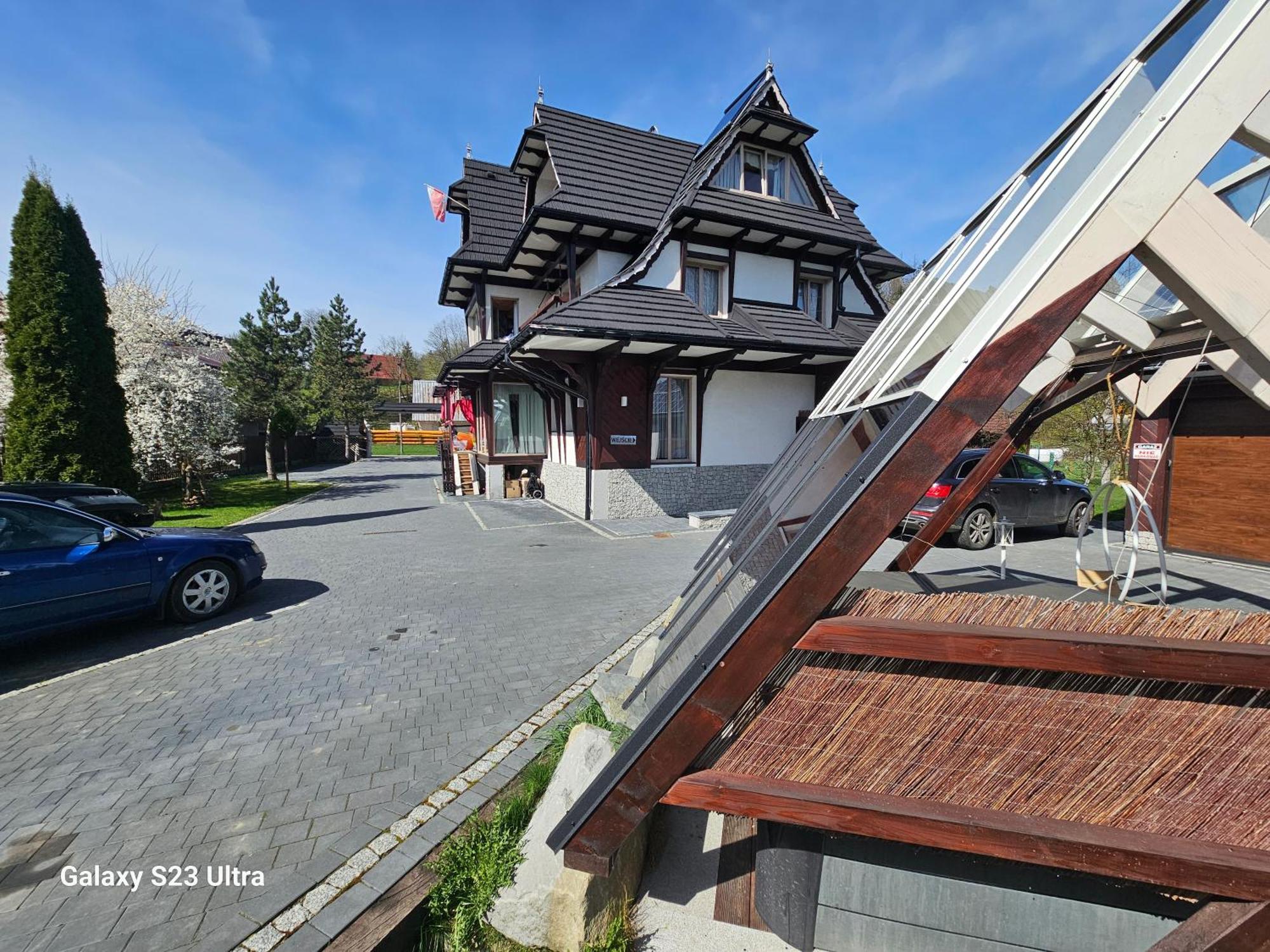 GÓRALSKA VILLA APARTAMENTY Z JACUZZI & HOME SPA & Zakopane Poronin Esterno foto