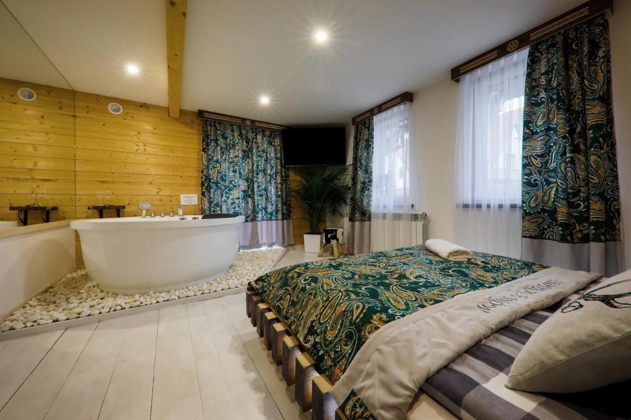 GÓRALSKA VILLA APARTAMENTY Z JACUZZI & HOME SPA & Zakopane Poronin Esterno foto